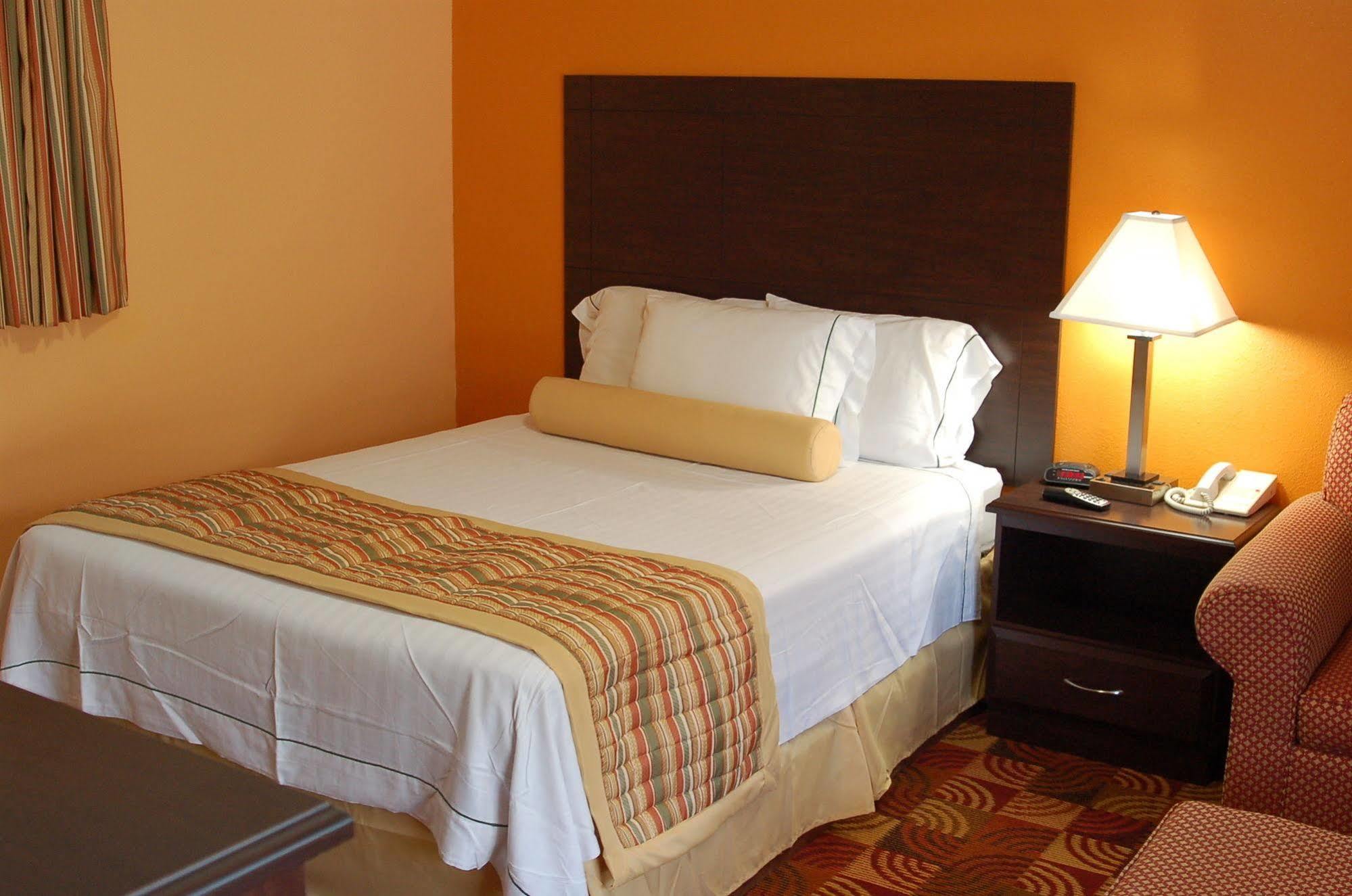 Budgetel Inn Glens Falls-Lake George-Saratoga Ngoại thất bức ảnh