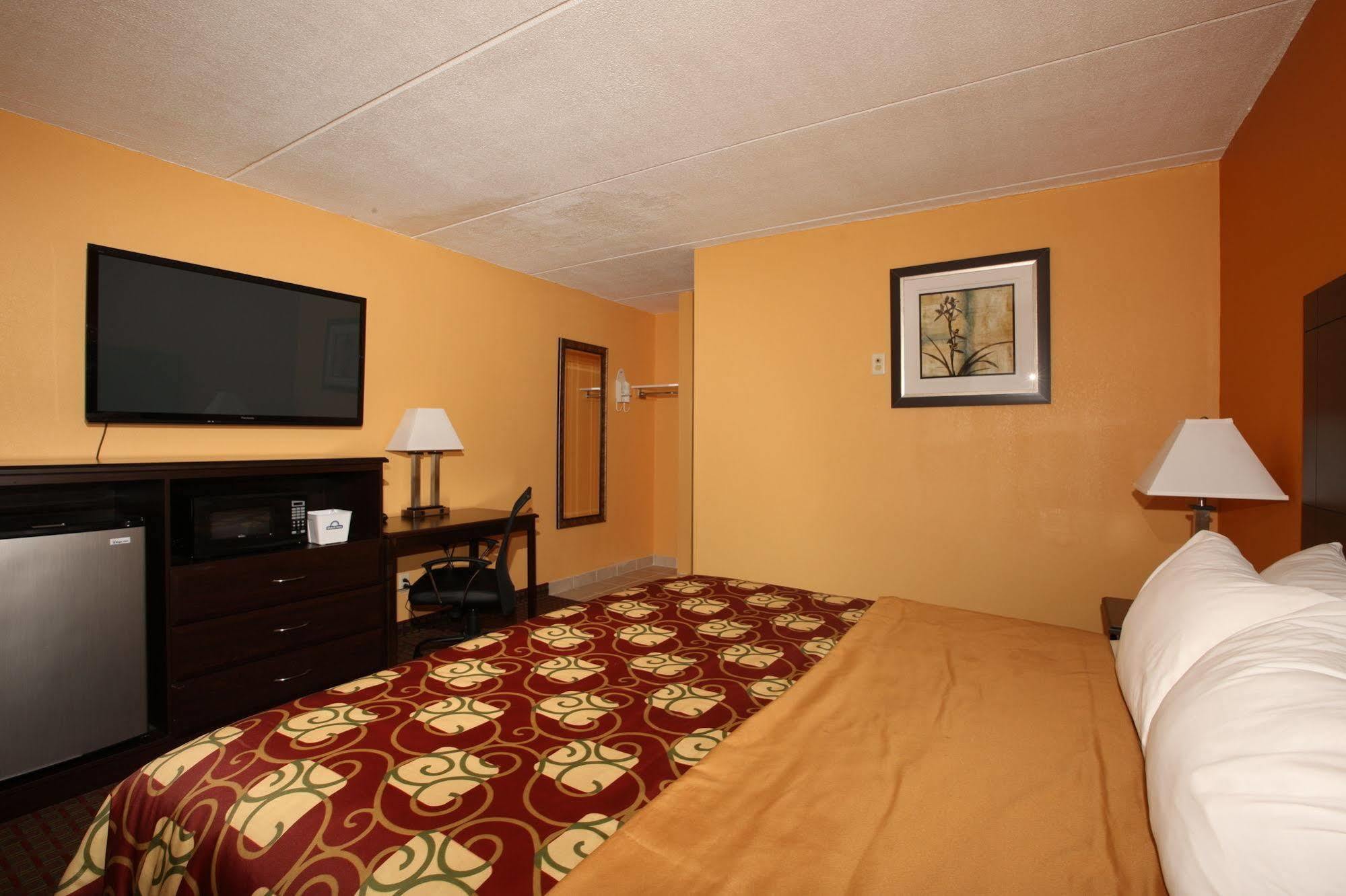 Budgetel Inn Glens Falls-Lake George-Saratoga Ngoại thất bức ảnh